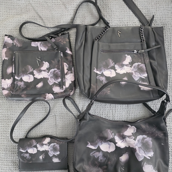 Simply Vera Vera Wang Handbags - Simply Vera Vera Wang Floral Black and Gray Shoulder Bag Set